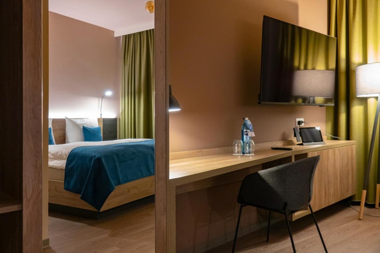 H24 Stadthotel Bernau Bernau bei Berlin Esterno foto