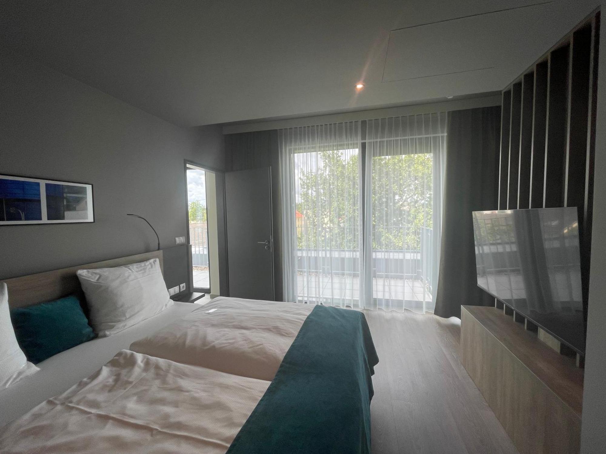 H24 Stadthotel Bernau Bernau bei Berlin Esterno foto